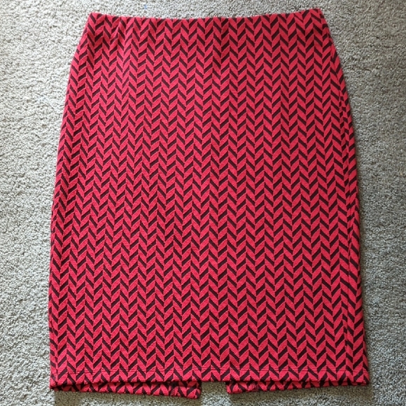 CLEARANCE NYC Red Pencil Skirt with Slit, Stretch And Elastic Waist - Picture 1 of 4